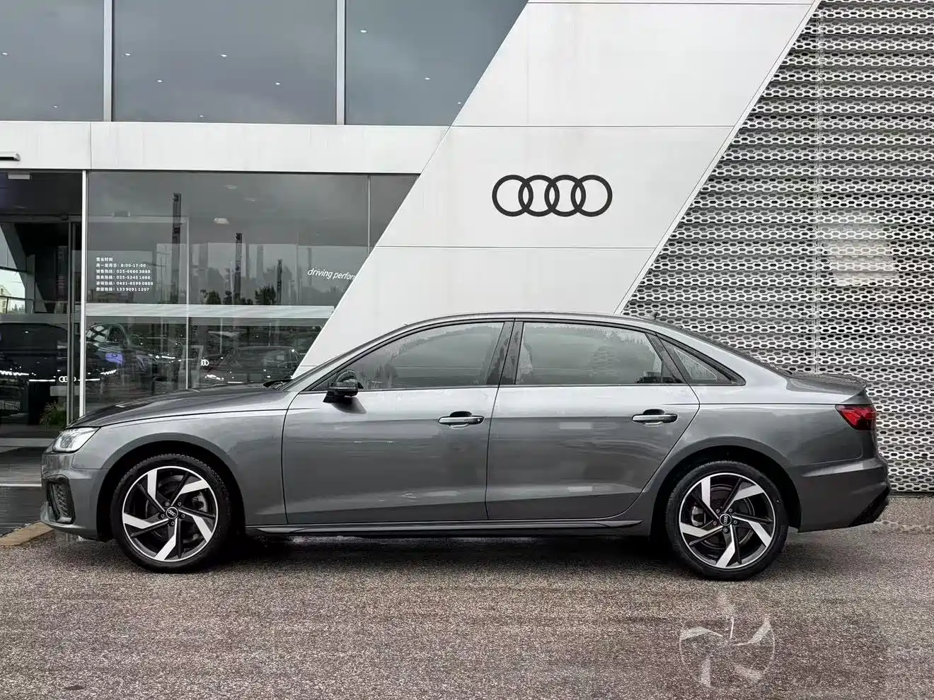 Audi A4 2023