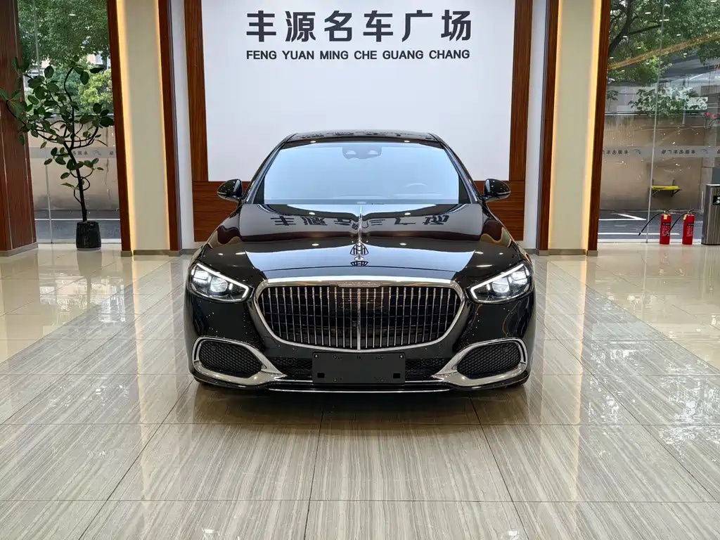 Mercedes-Benz Maybach S-Класс 2022