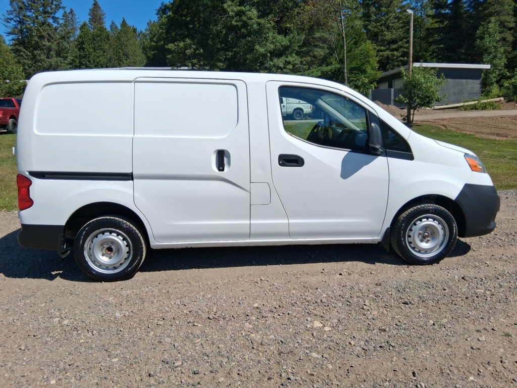 Nissan NV200 2021