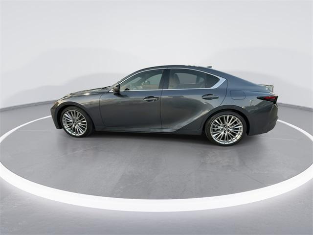 Lexus IS 300 2024