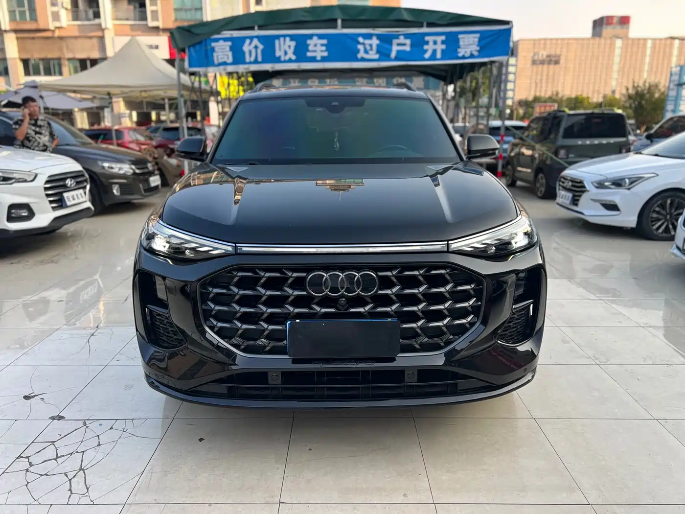 Audi Q6 2024