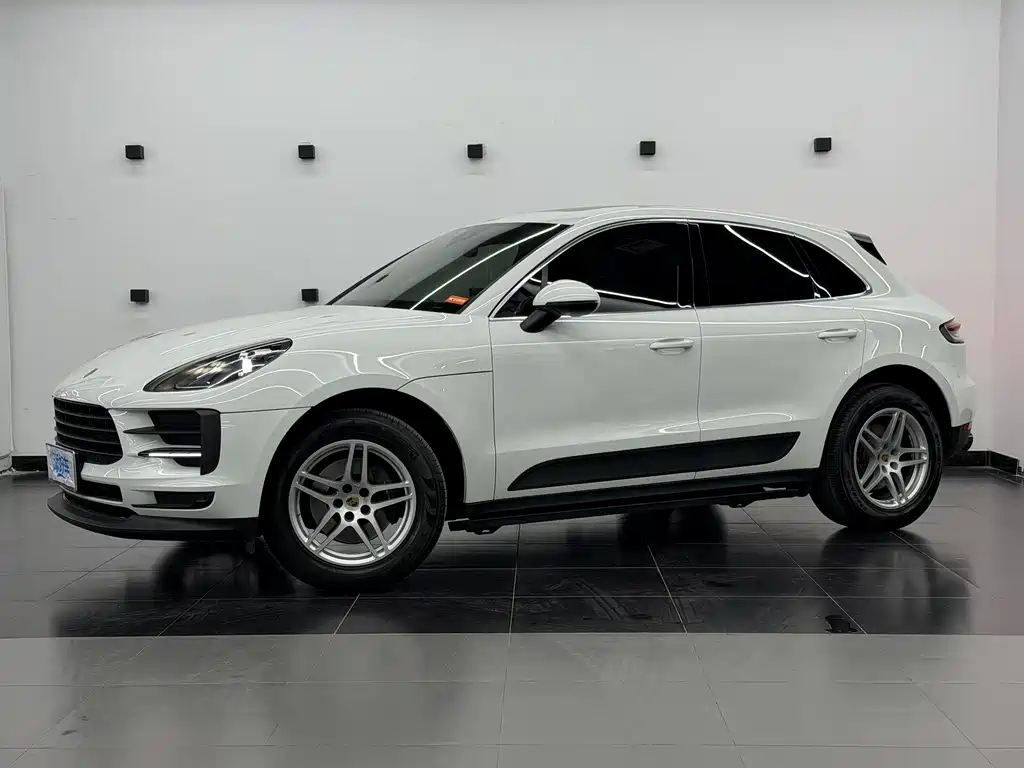 Porsche Macan 2021