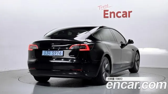 Tesla Model 3 2022