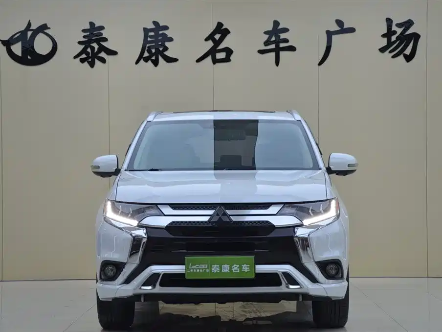 Mitsubishi Outlander 2022