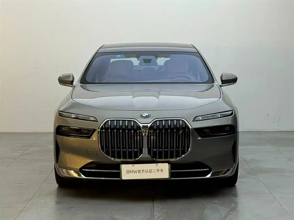 BMW i7 2023