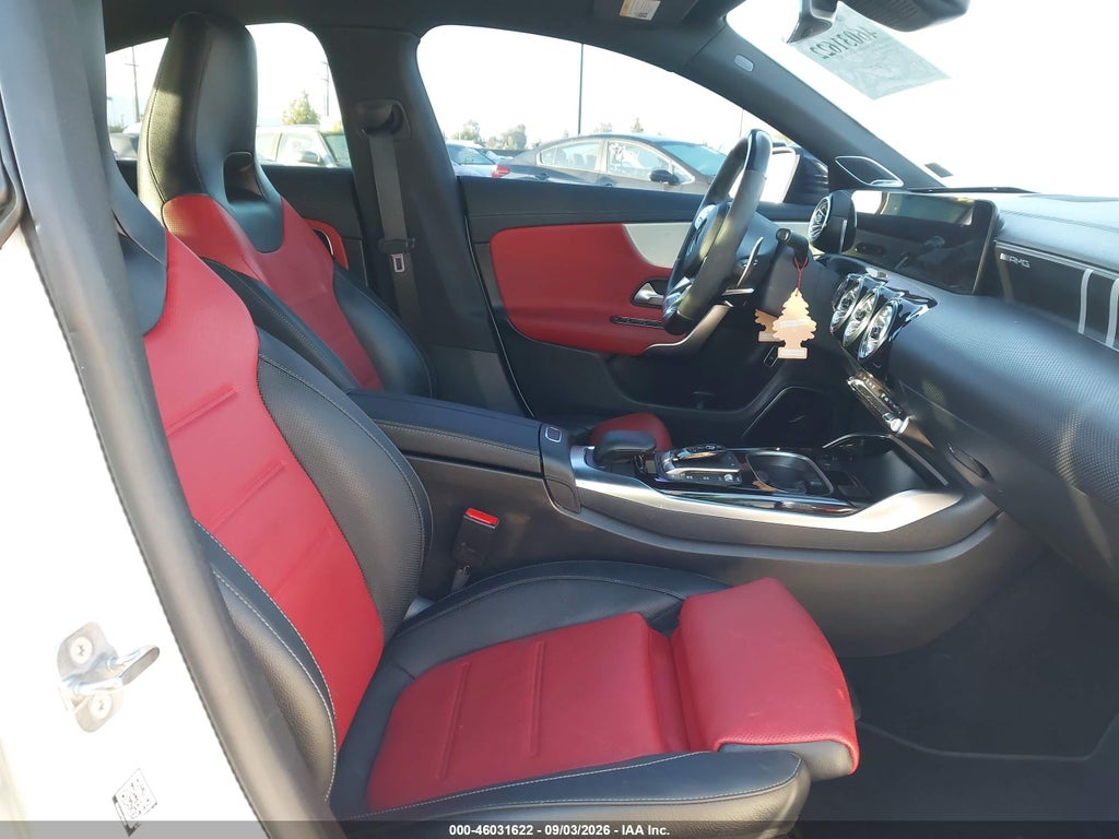 Mercedes-Benz CLA 2023