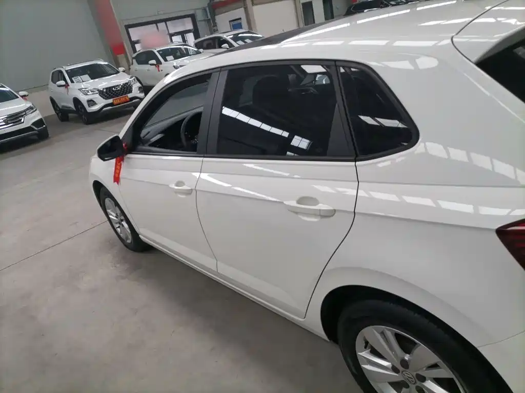 Volkswagen Polo 2021