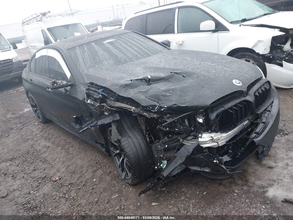 BMW M5 2021