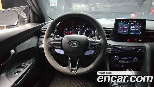 Hyundai Veloster 2020