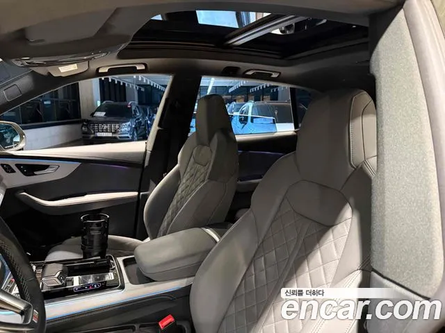 Audi Q8 2022