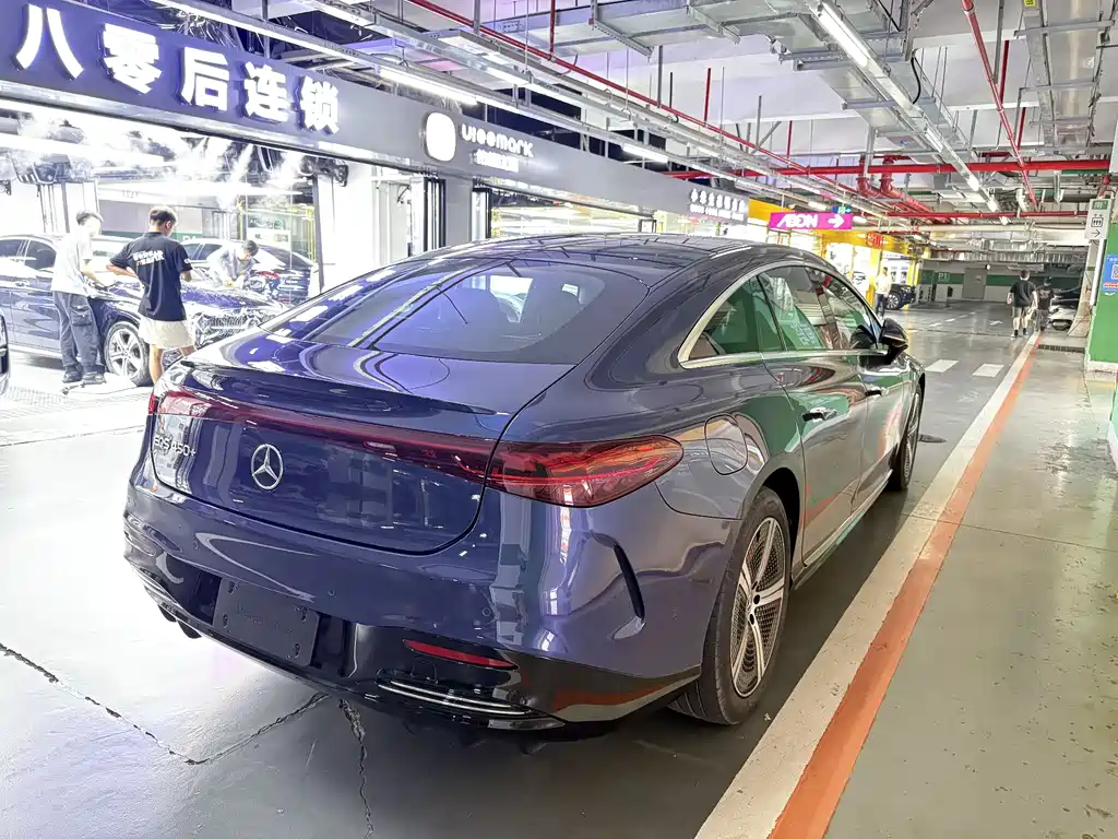 Mercedes-Benz EQS 2024