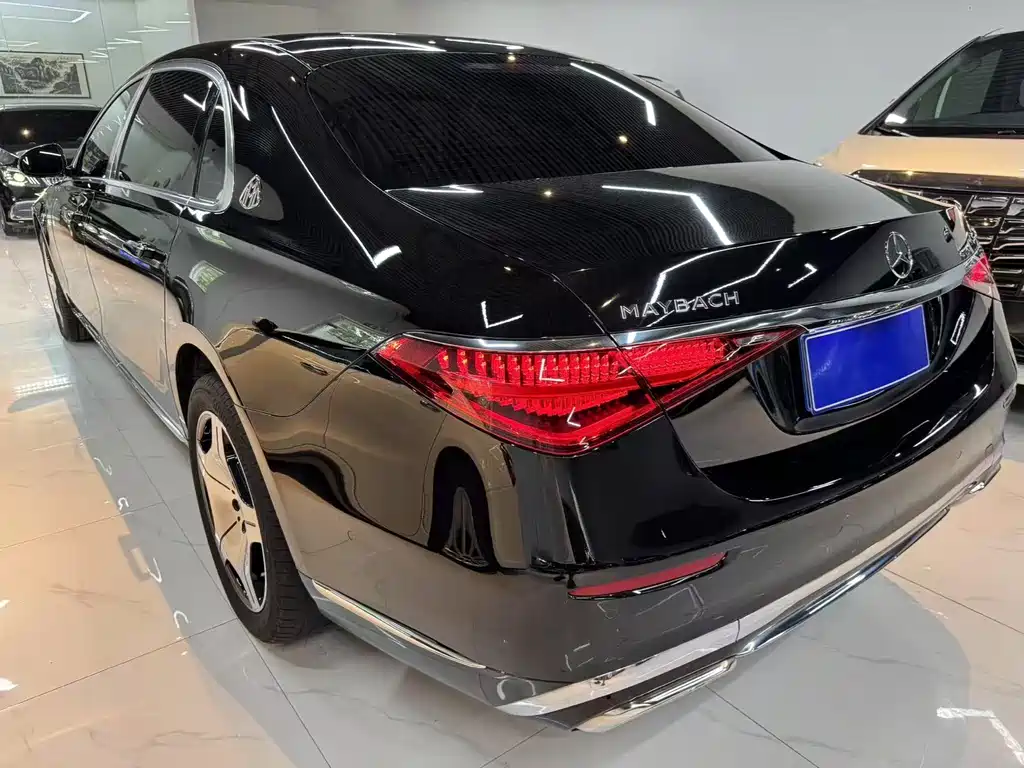 Mercedes-Benz Maybach S-Класс 2022