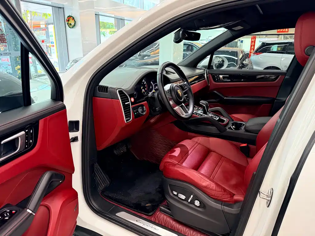 Porsche Cayenne 2020