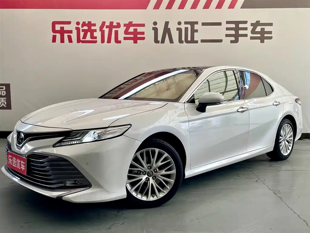 Toyota Camry 2021