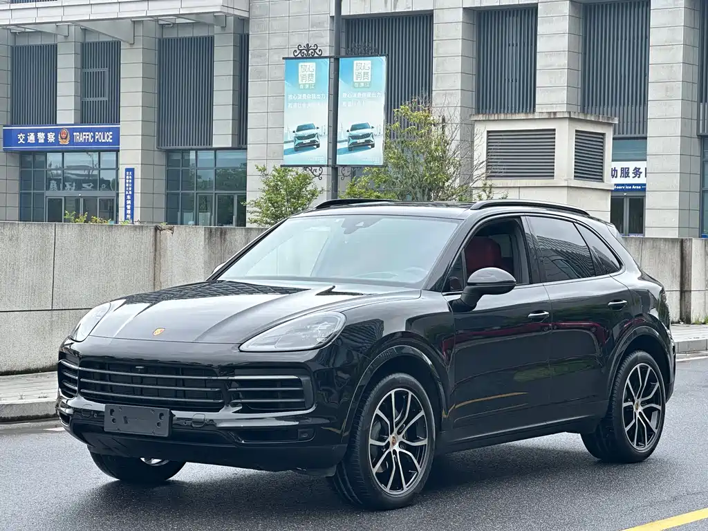 Porsche Cayenne 2023