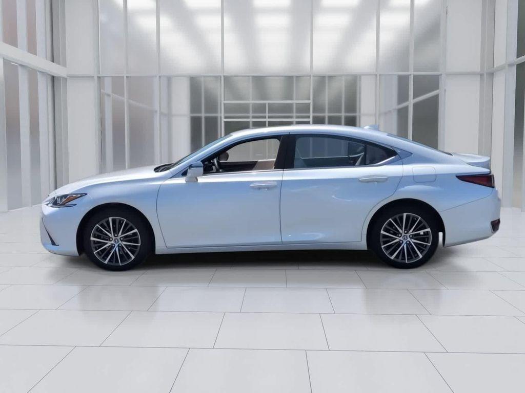 Lexus ES 2023