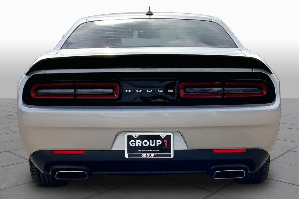 Dodge Challenger 2023