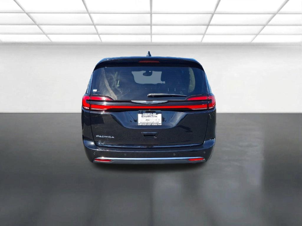 Chrysler Pacifica 2024