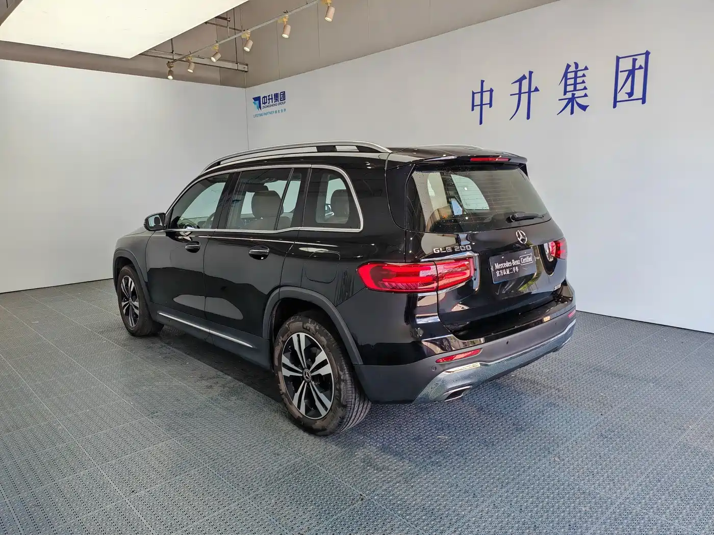 Mercedes-Benz GLB 2024