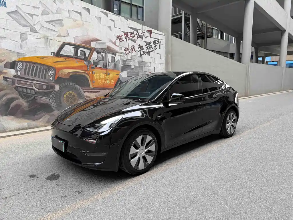 Tesla Model Y 2022