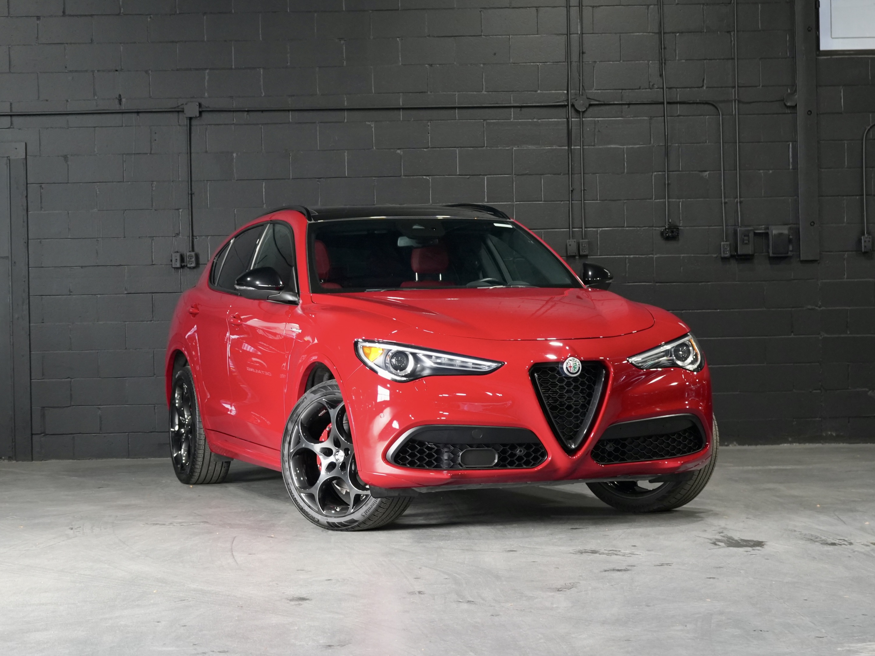 Alfa Romeo Stelvio 2023