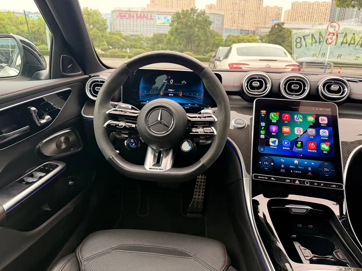 Mercedes-Benz C-Класс 2025