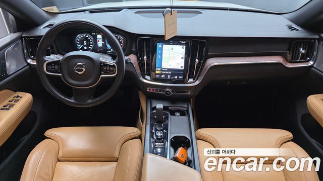 Volvo V60 2021