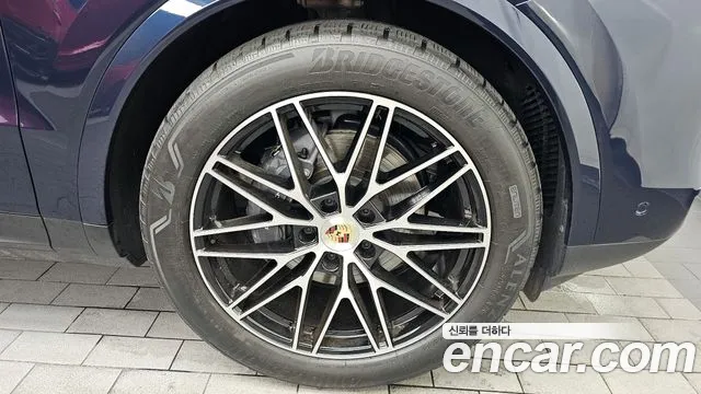 Porsche Cayenne 2023