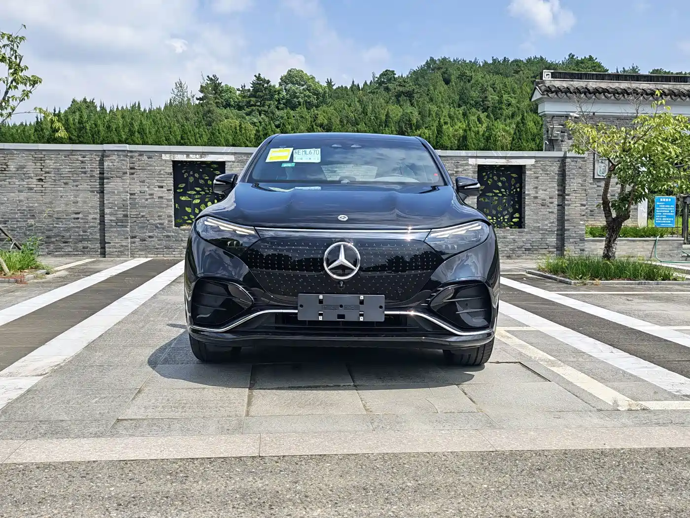 Mercedes-Benz EQS SUV 2026
