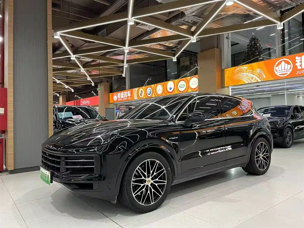 Porsche Cayenne 2023