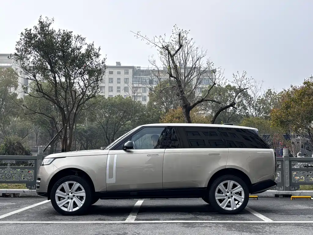 Land Rover Range Rover 2024