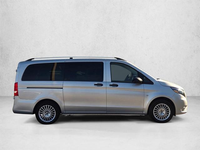 Mercedes-Benz Metris 2021