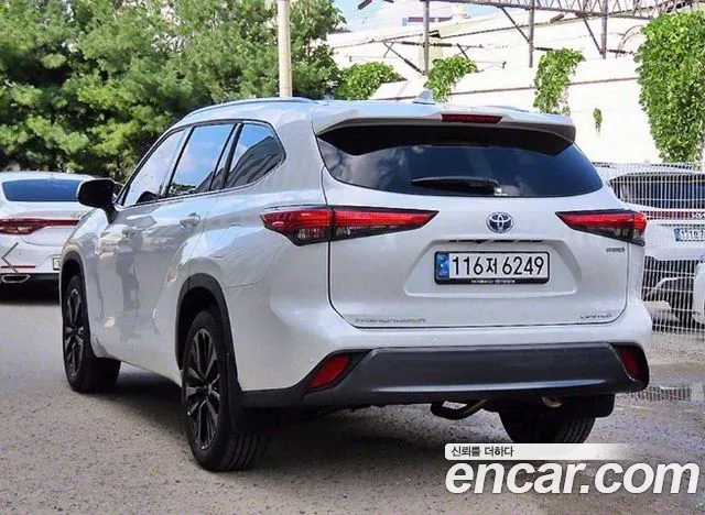 Toyota Highlander 2023