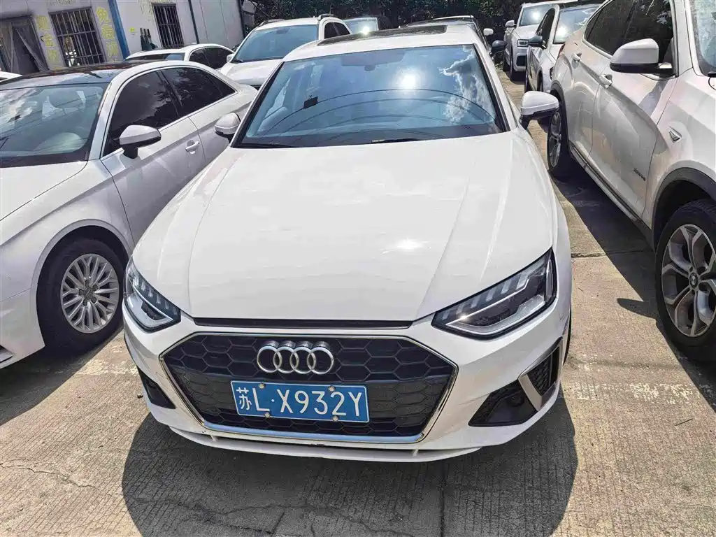Audi A4 2023