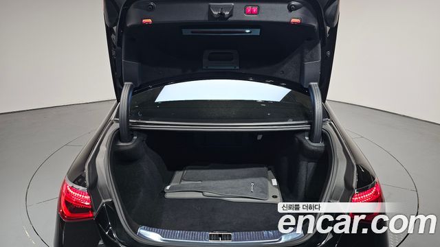 Mercedes-Benz S-Класс 2021