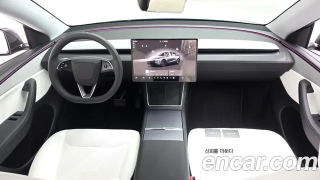 Tesla Model Y 2025