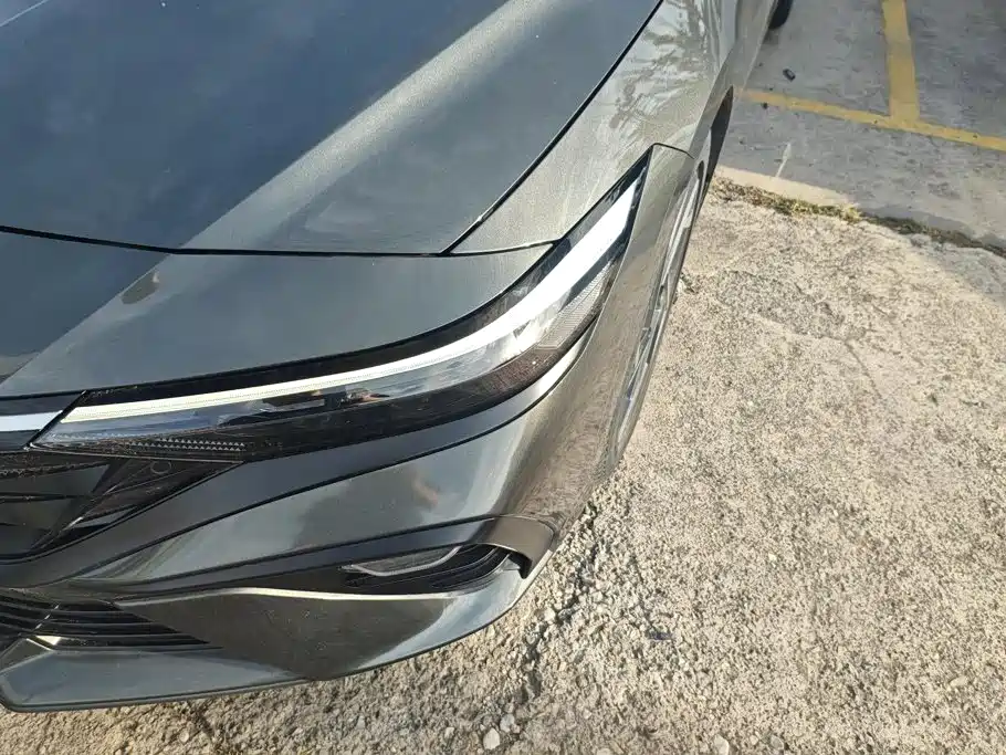 Hyundai Elantra 2023
