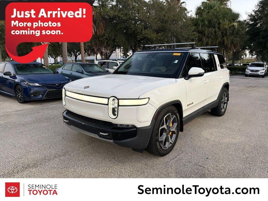 Rivian R1S 2023