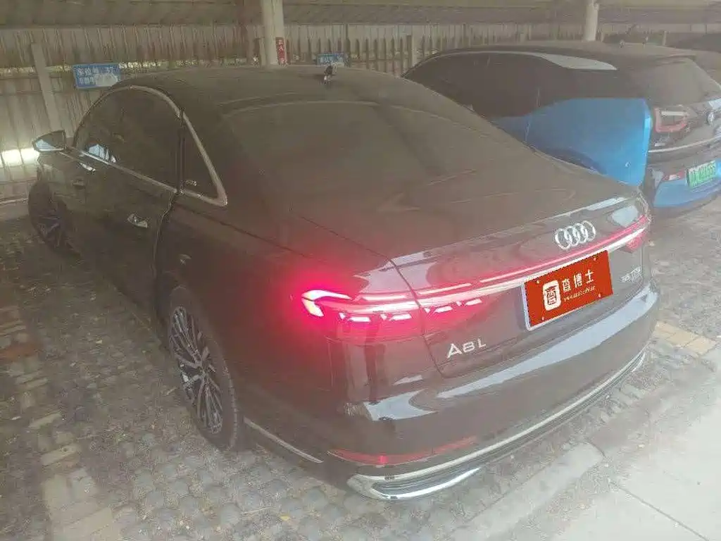 Audi A8 2024