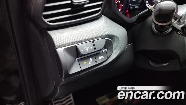 Hyundai Veloster 2020