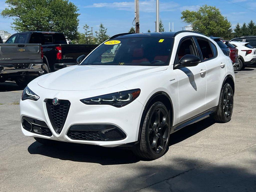 Alfa Romeo Stelvio 2024