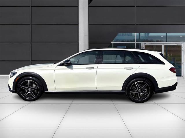 Mercedes-Benz E-Класс 2022