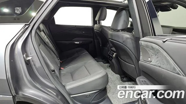 Lexus RX 2023