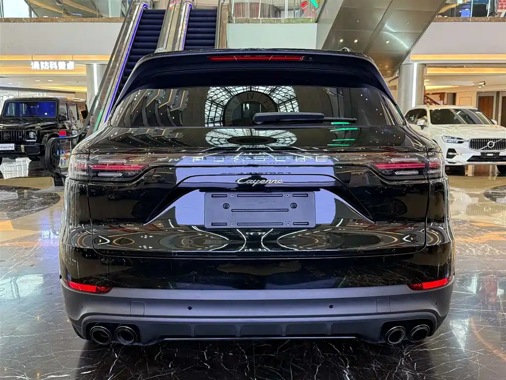 Porsche Cayenne 2023