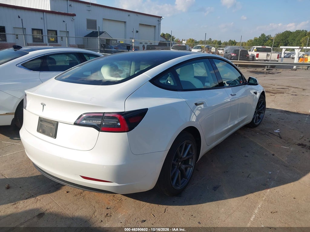 Tesla Model 3 2022