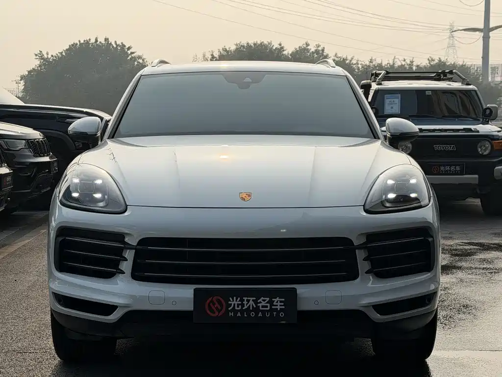 Porsche Cayenne 2021