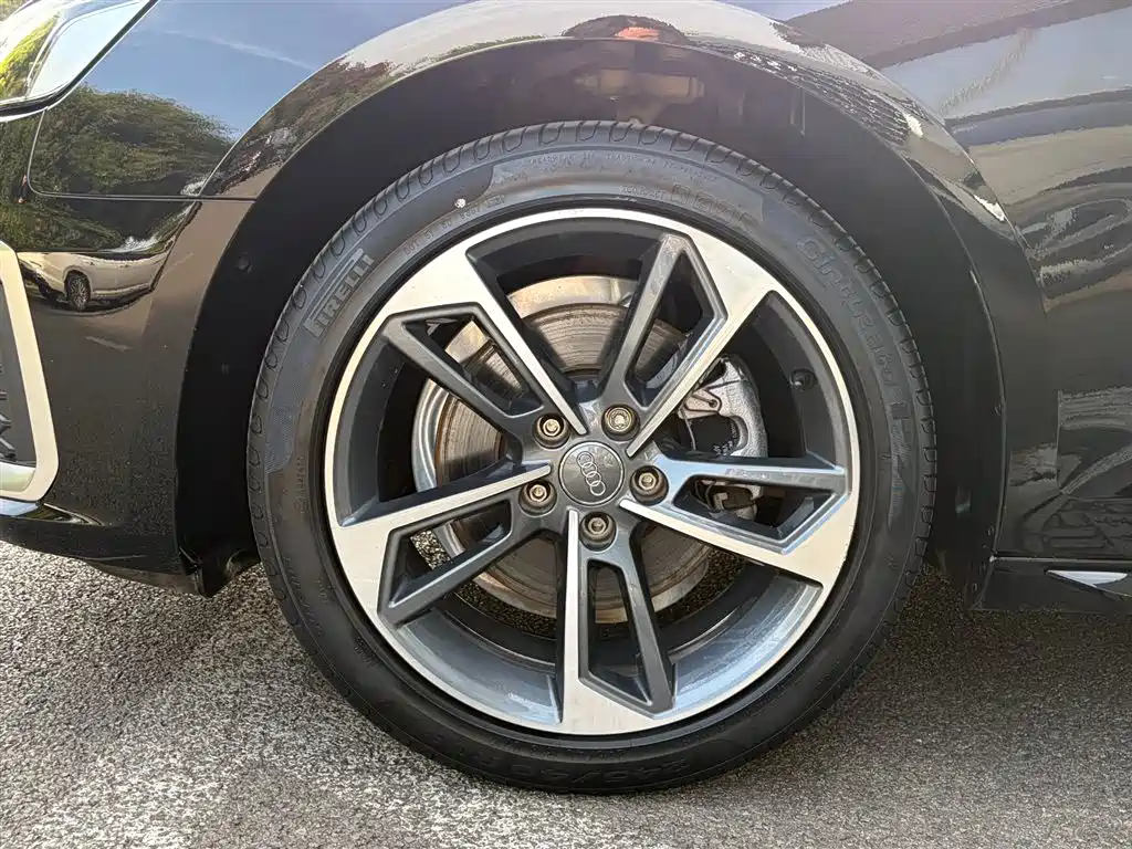 Audi A4 2021