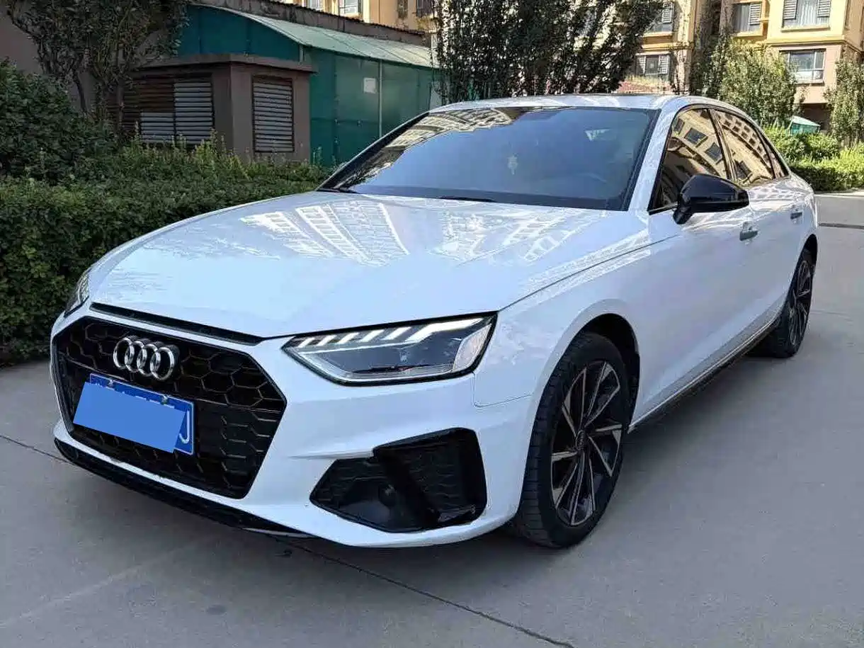 Audi A4 2023