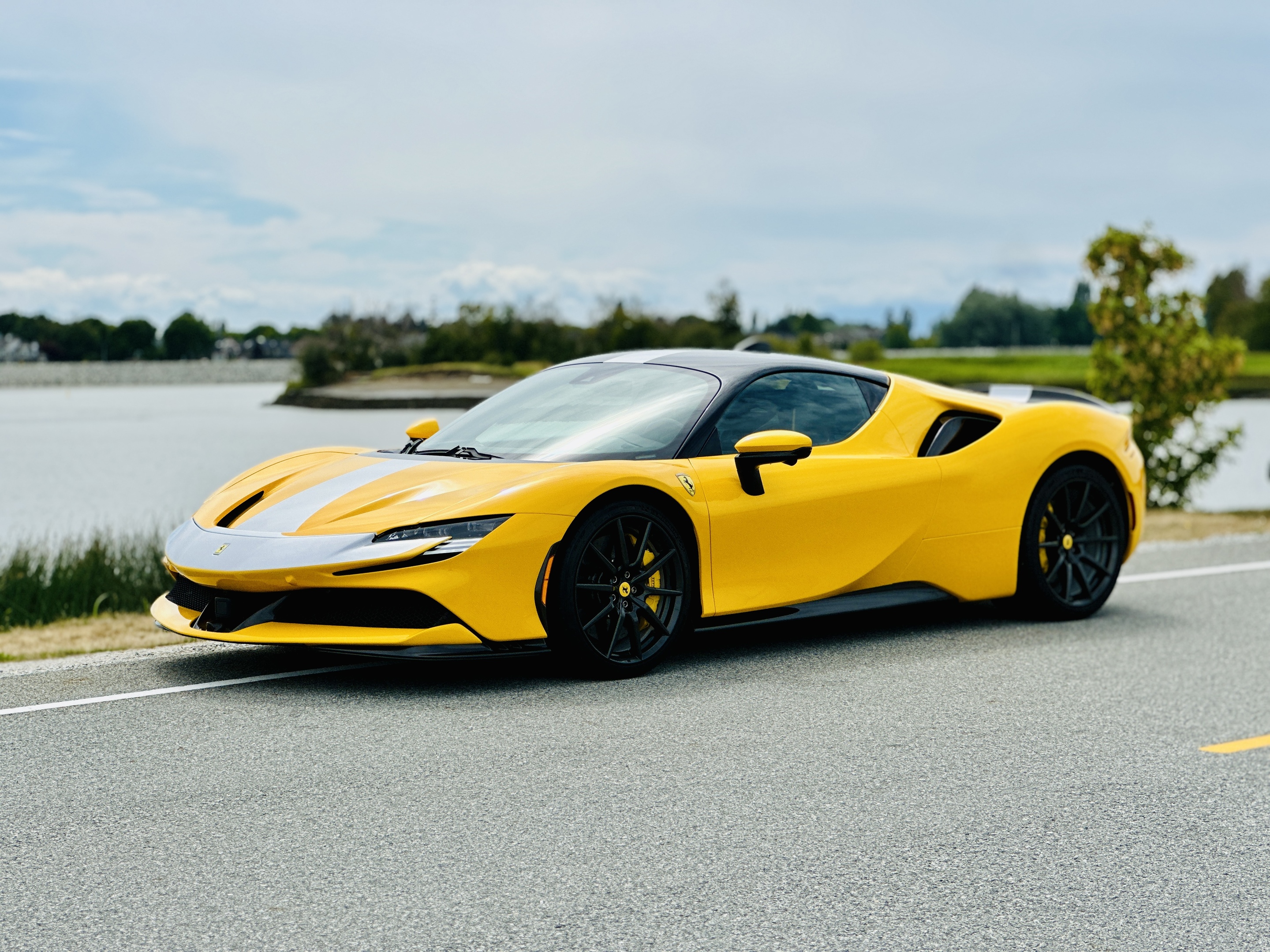 Ferrari SF90 2021