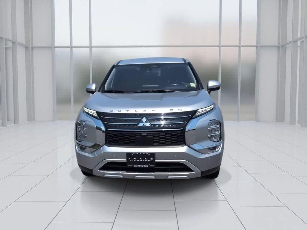 Mitsubishi Outlander 2023